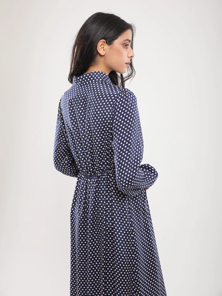 ROBE JILOUNE