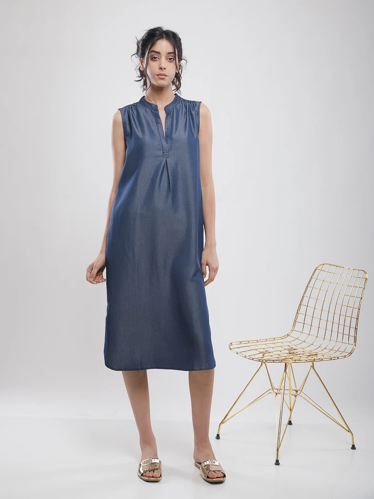 ROBE JOSIAN