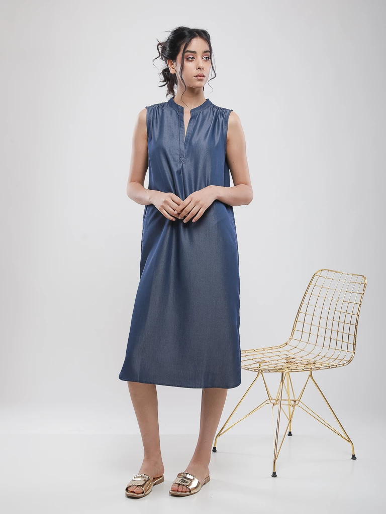 ROBE JOSIAN