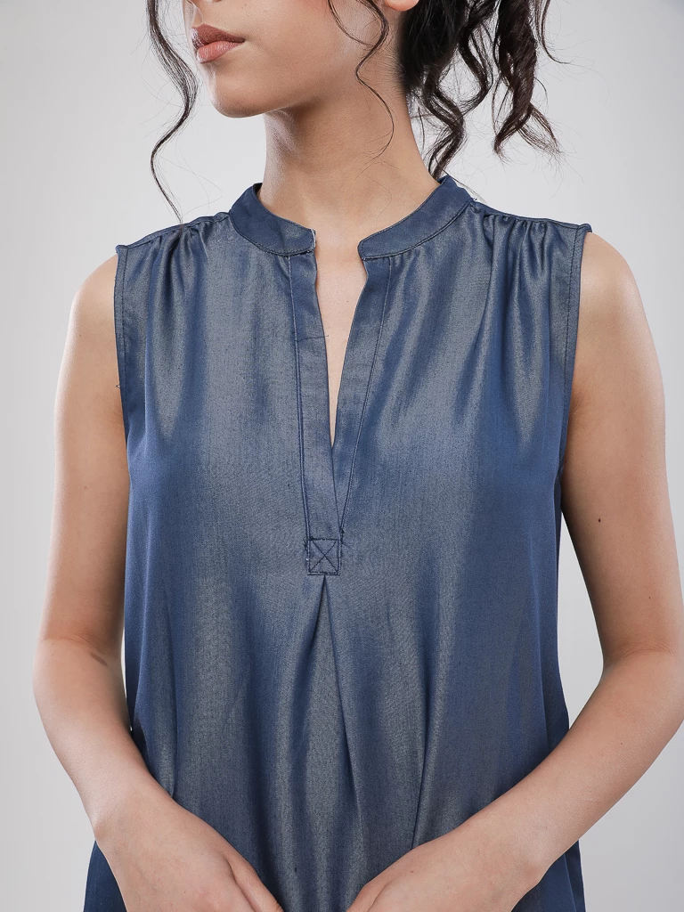 ROBE JOSIAN