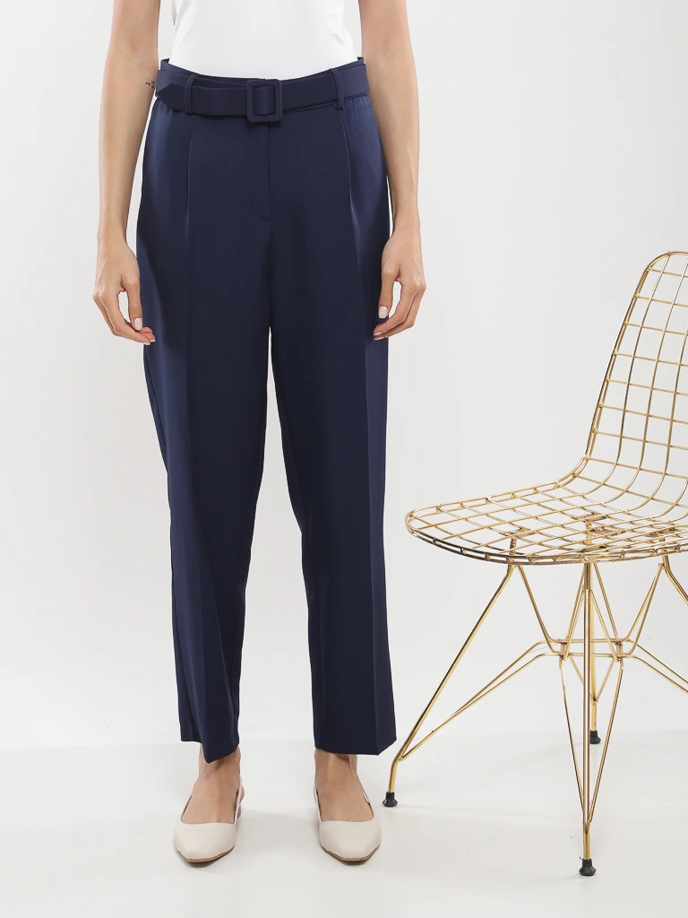 Pantalon carotte taille haute avec ceinture