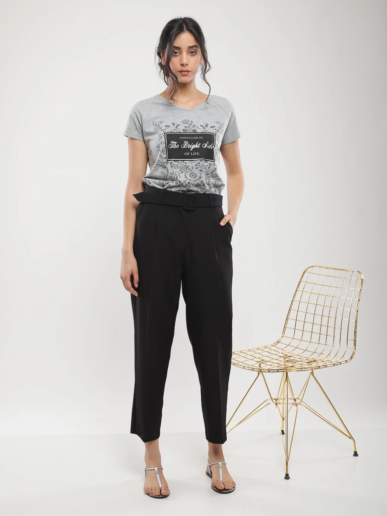 Pantalon carotte taille haute avec ceinture