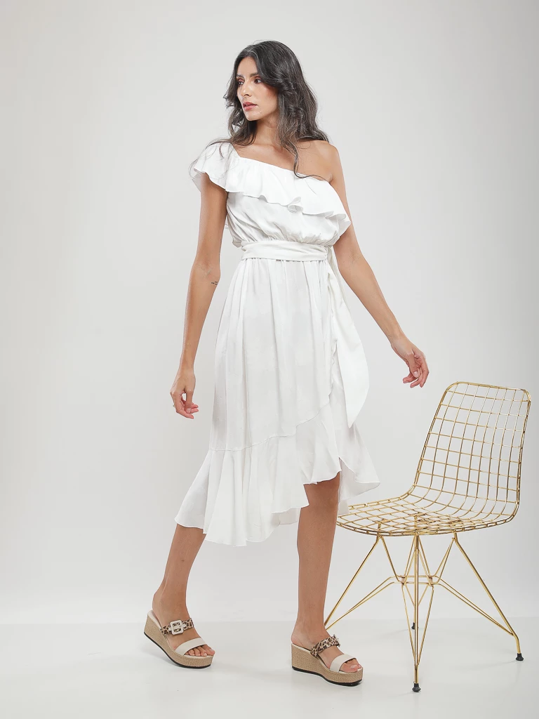 Robe midi asymétrique à volants
