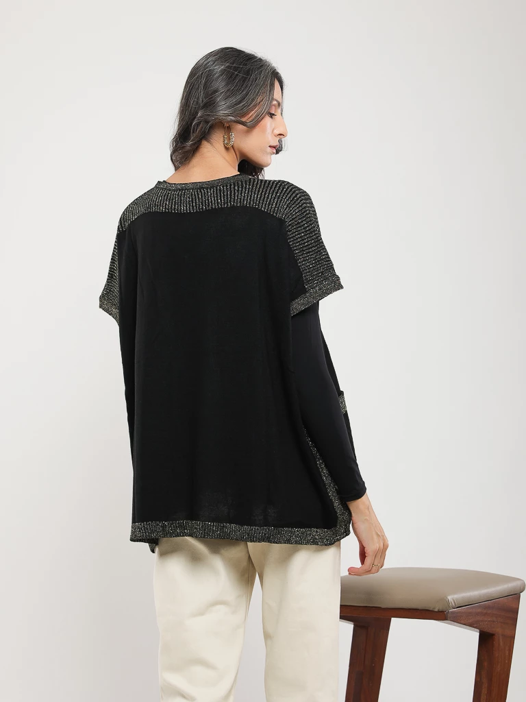 PONCHO ORNÉE COL V