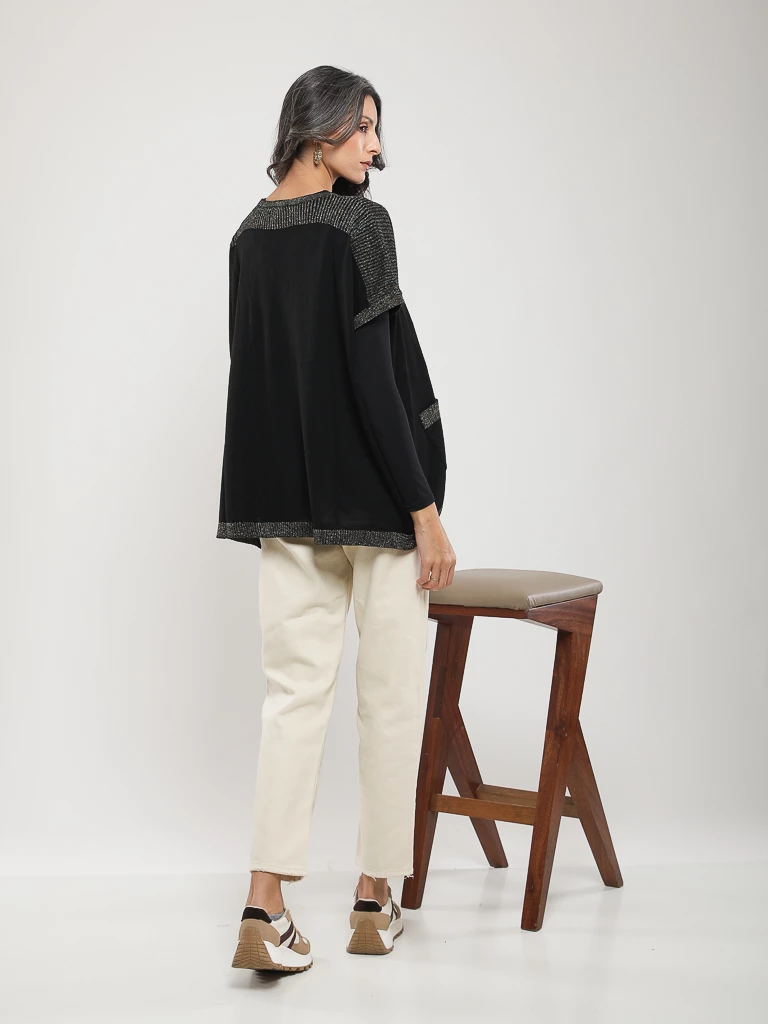 PONCHO ORNÉE COL V