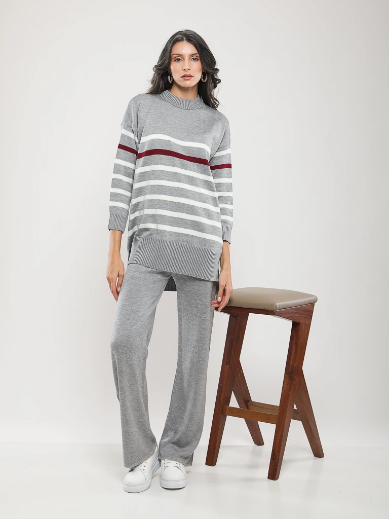 ENSEMBLE À RAYURES EN MAILLE