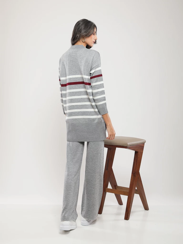 ENSEMBLE À RAYURES EN MAILLE