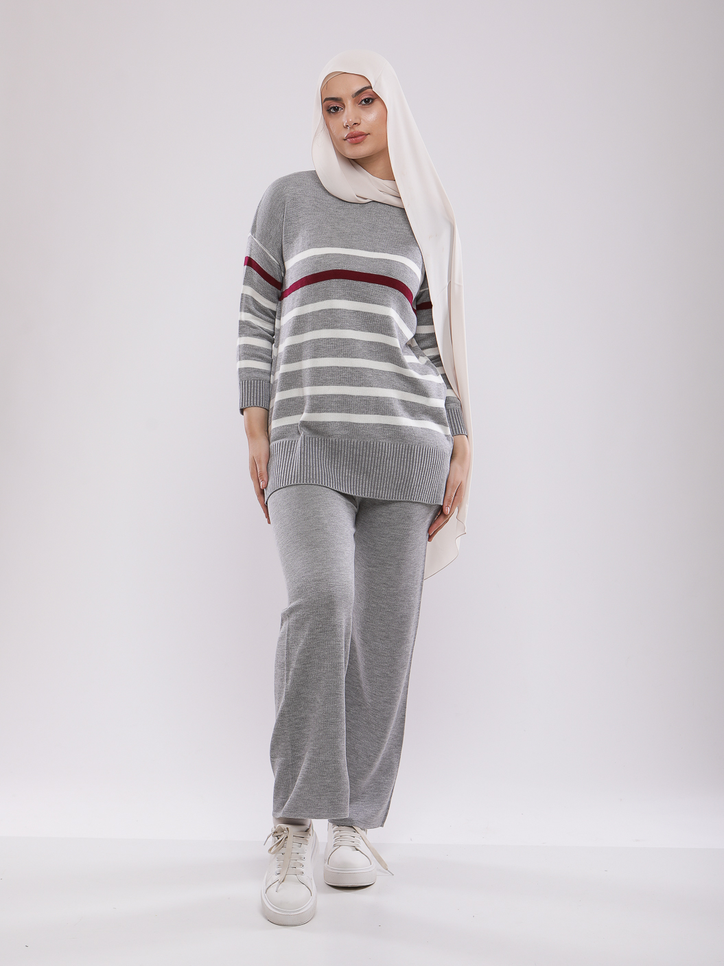 ENSEMBLE À RAYURES EN MAILLE