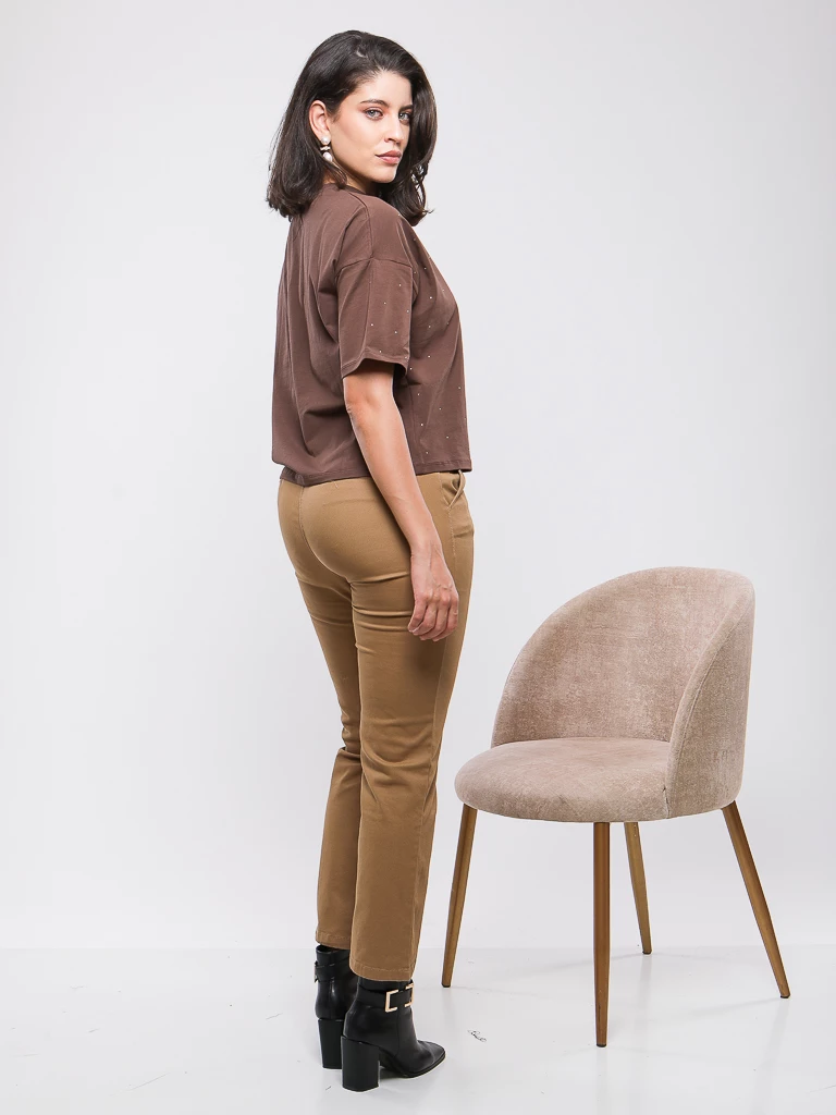 T-SHIRT A STRASS ET MANCHES COURTES