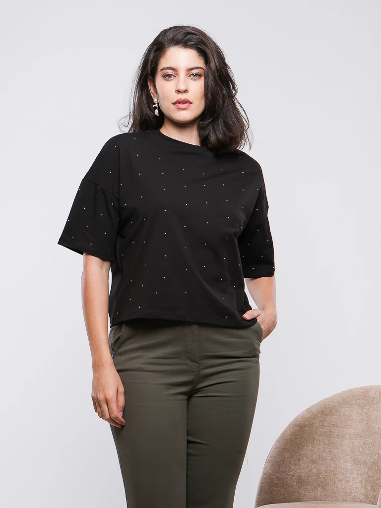 T-SHIRT A STRASS ET MANCHES COURTES