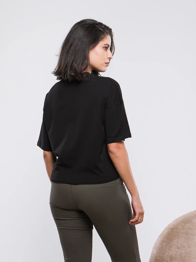 T-SHIRT A STRASS ET MANCHES COURTES