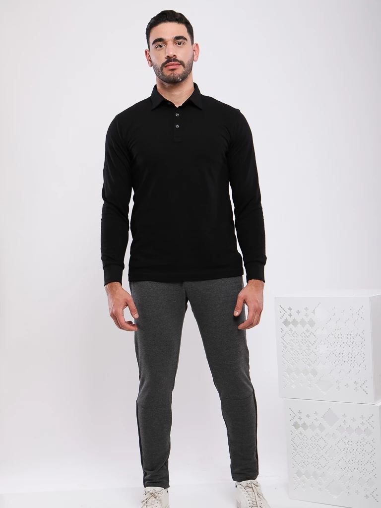 PANTALON JOGGING A DECOUPES