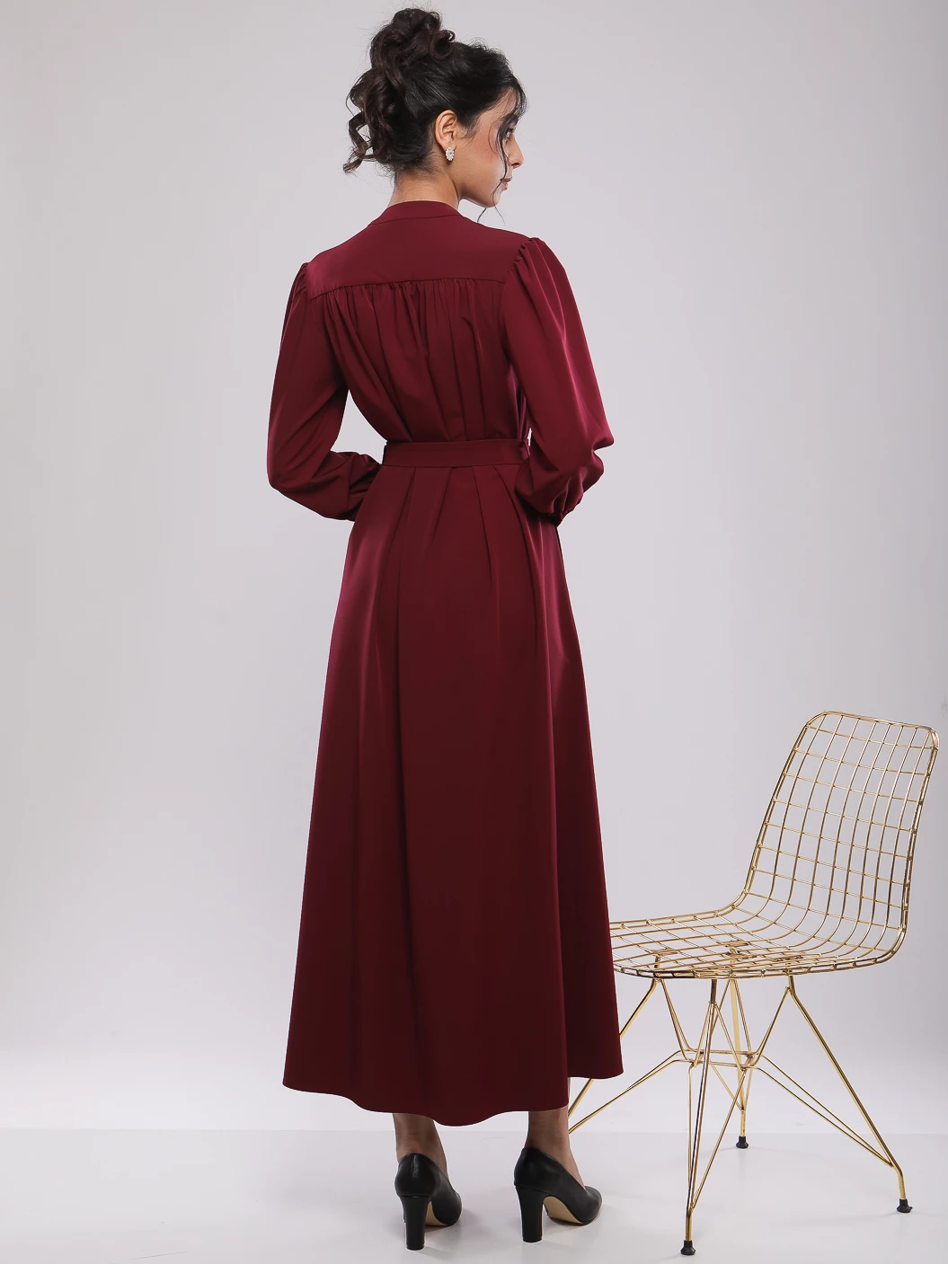 ROBE LONGUE A MANCHES BOUFFANTES