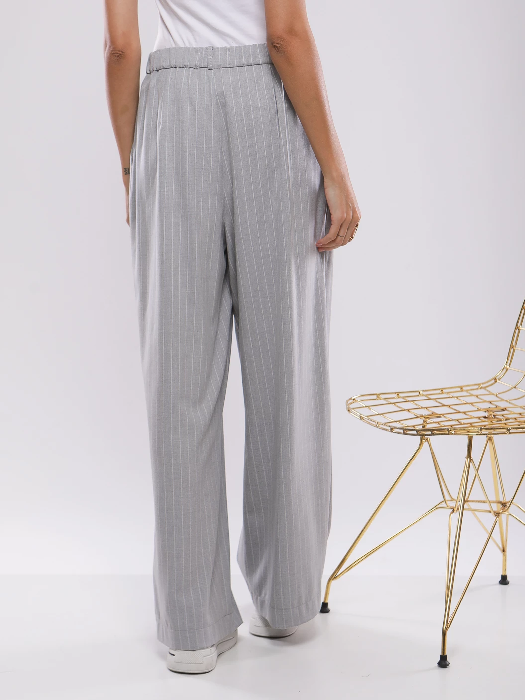 PANTALON LARGE À RAYURES