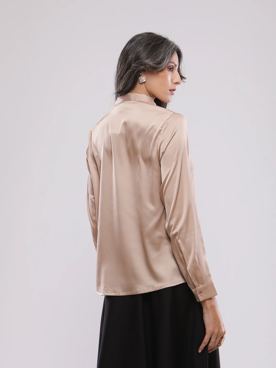BLOUSE EN SOIE A COL LAVALLIERE