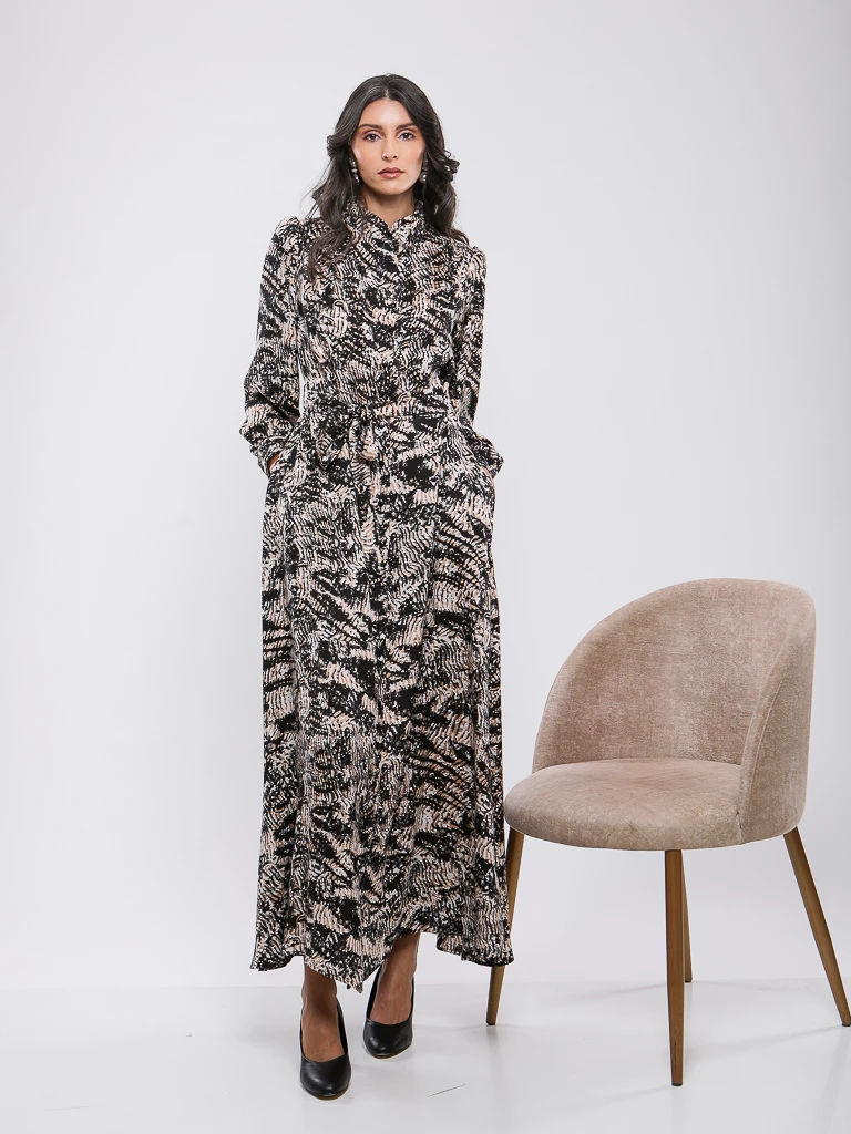 ROBE LONGUE A COL OFFICIER