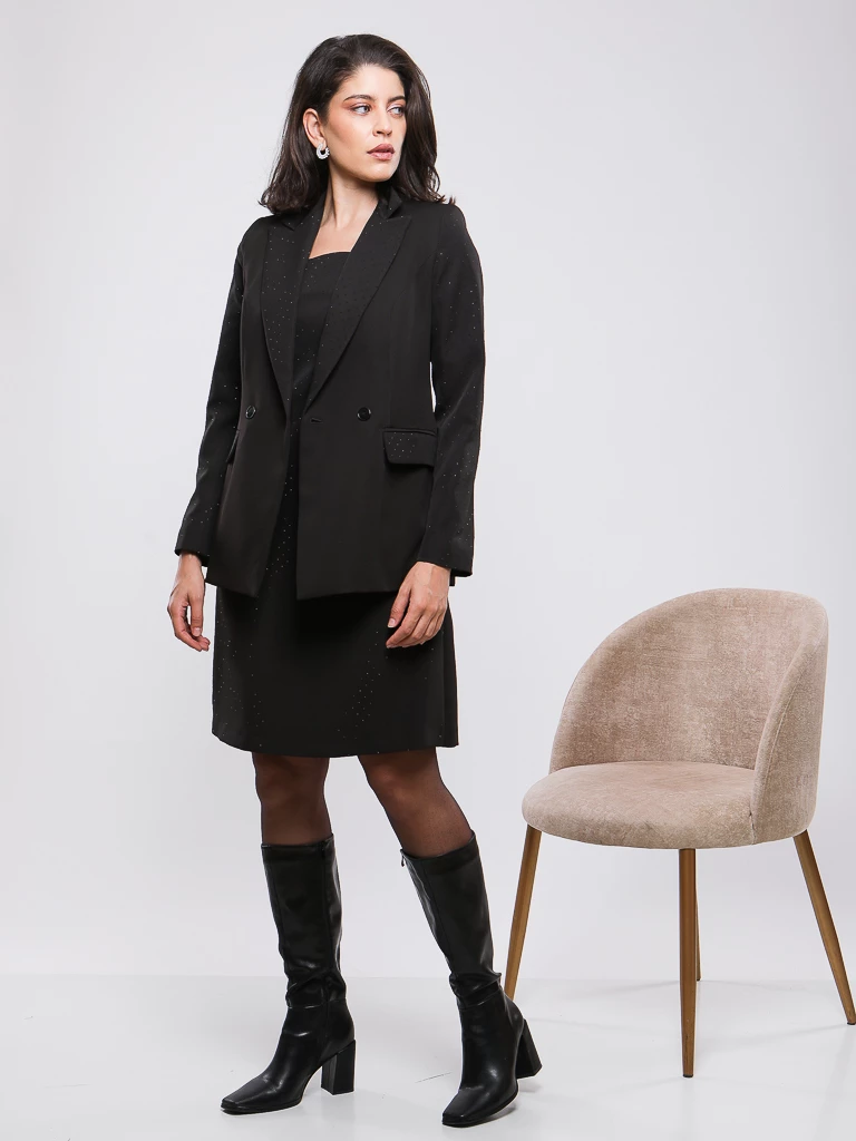 ROBE COURTE AVEC BRILLANTS