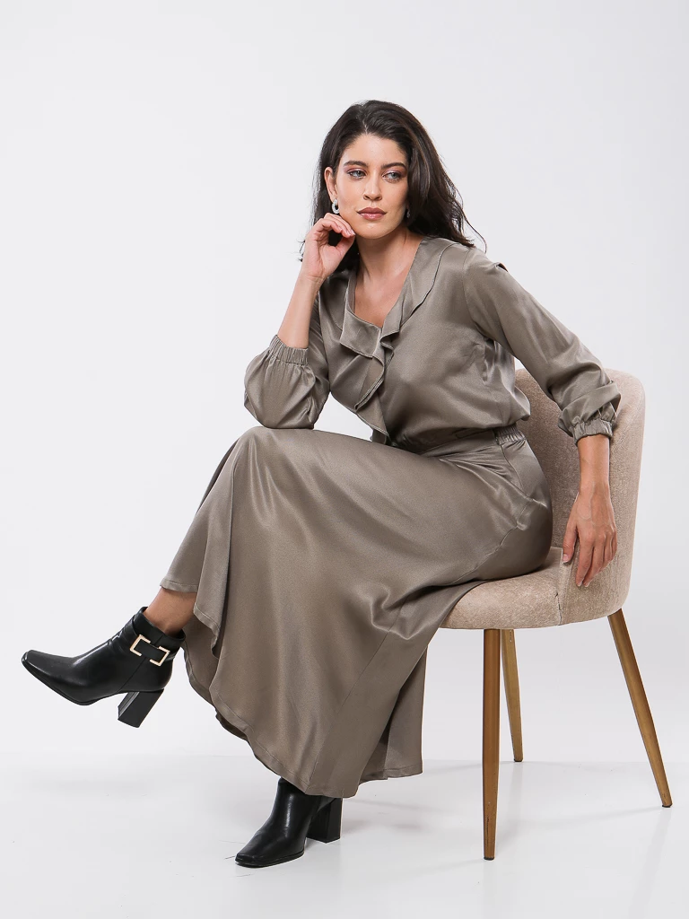 SET AVEC BLOUSE A VOLANT