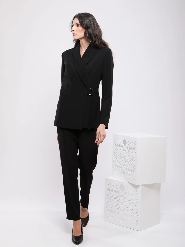 VESTE DE TAILLEUR CROISÉE À BOUCLE