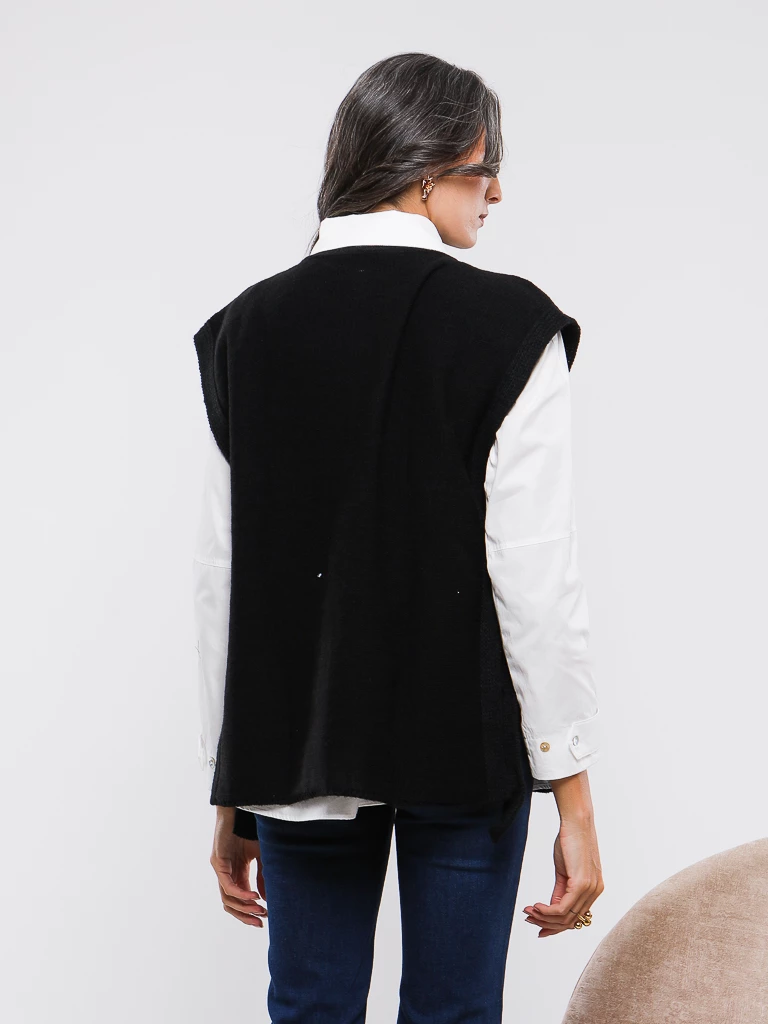 DEBARDEUR EN MAILLE TORSADÉE