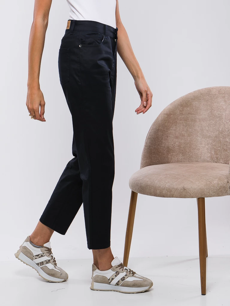 PANTALON COUPE DROITE