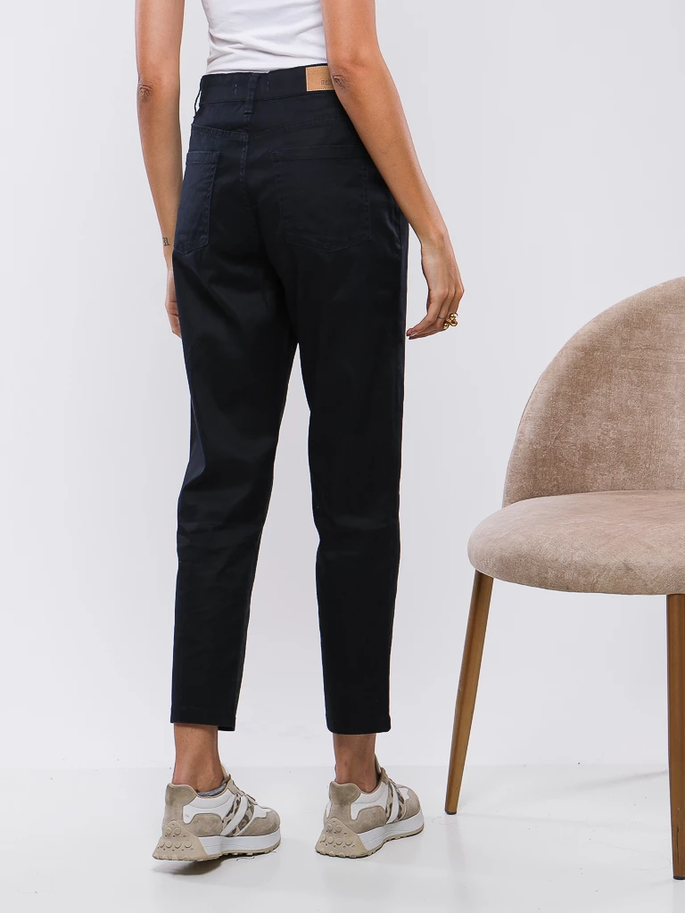 PANTALON COUPE DROITE