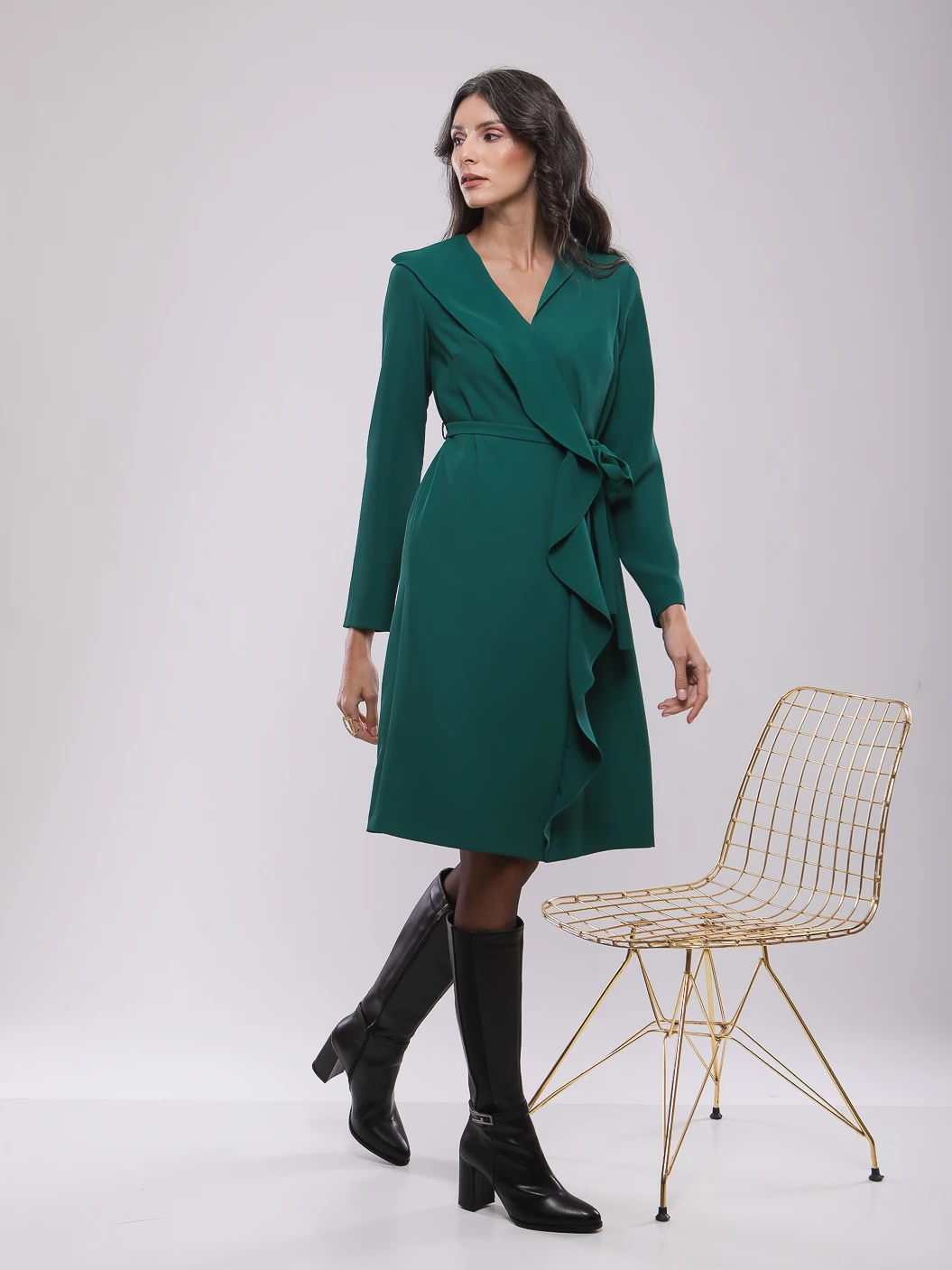 ROBE COURTE A VOLANT