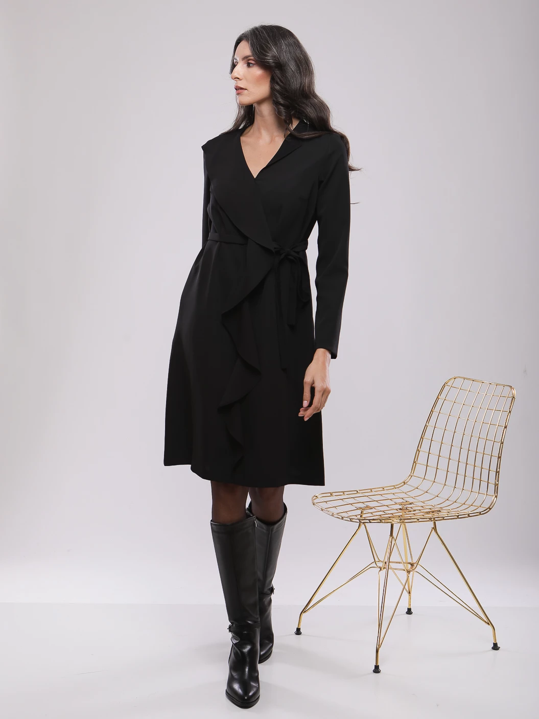 ROBE COURTE A VOLANT