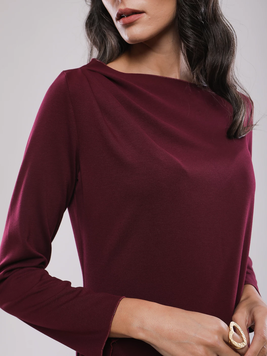 ROBE MIDI DRAPÉE À ENCOLURE BATEAU