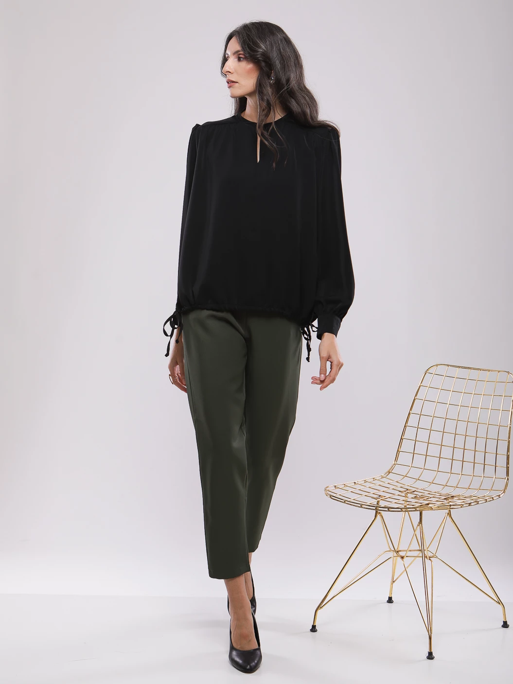 PANTALON COUPE DROITE A REVERS