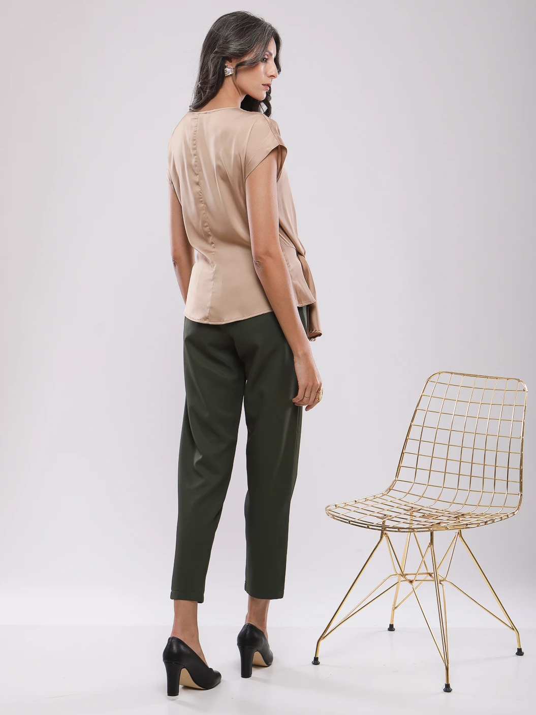 CHEMISE NOUEE MANCHES COURTES