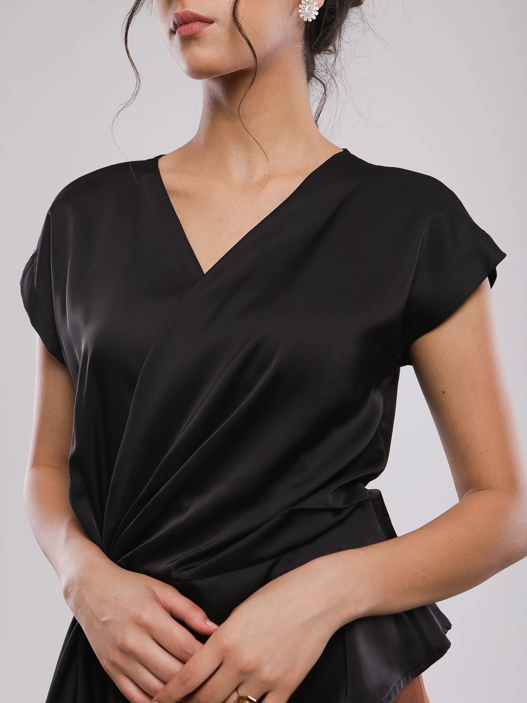 CHEMISE NOUEE MANCHES COURTES