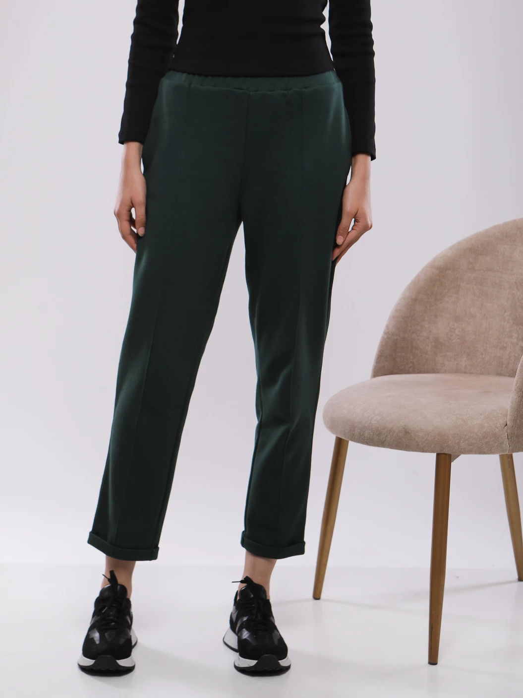 PANTALON DE JOGGING AVEC NERVURE ET REVERS