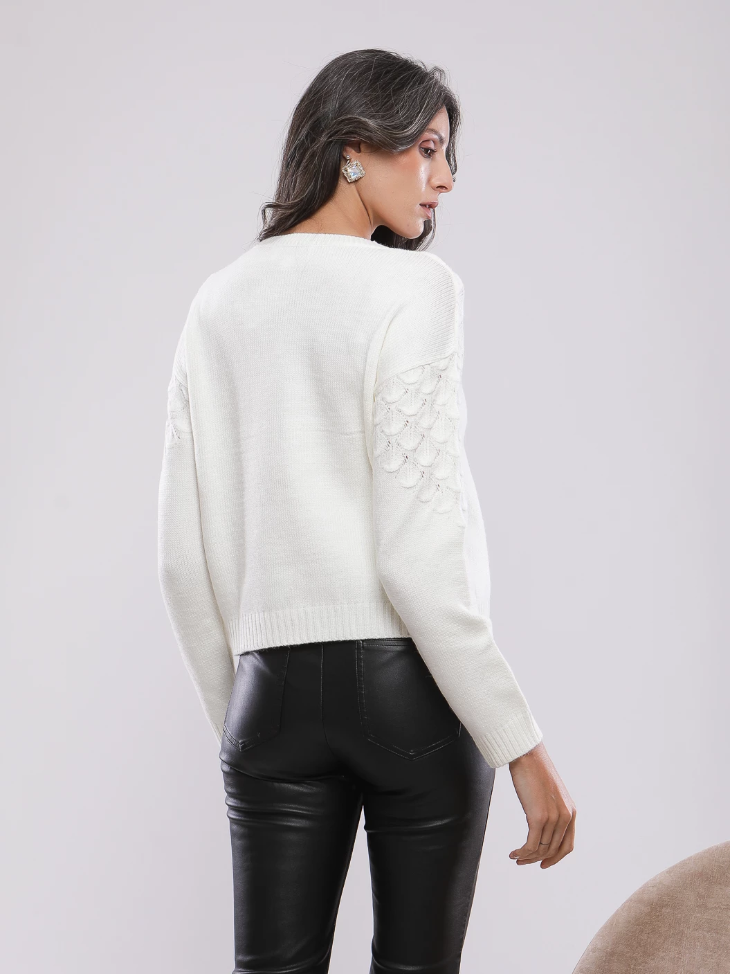 PULL COURT EN MAILLE MANCHES LONGUES