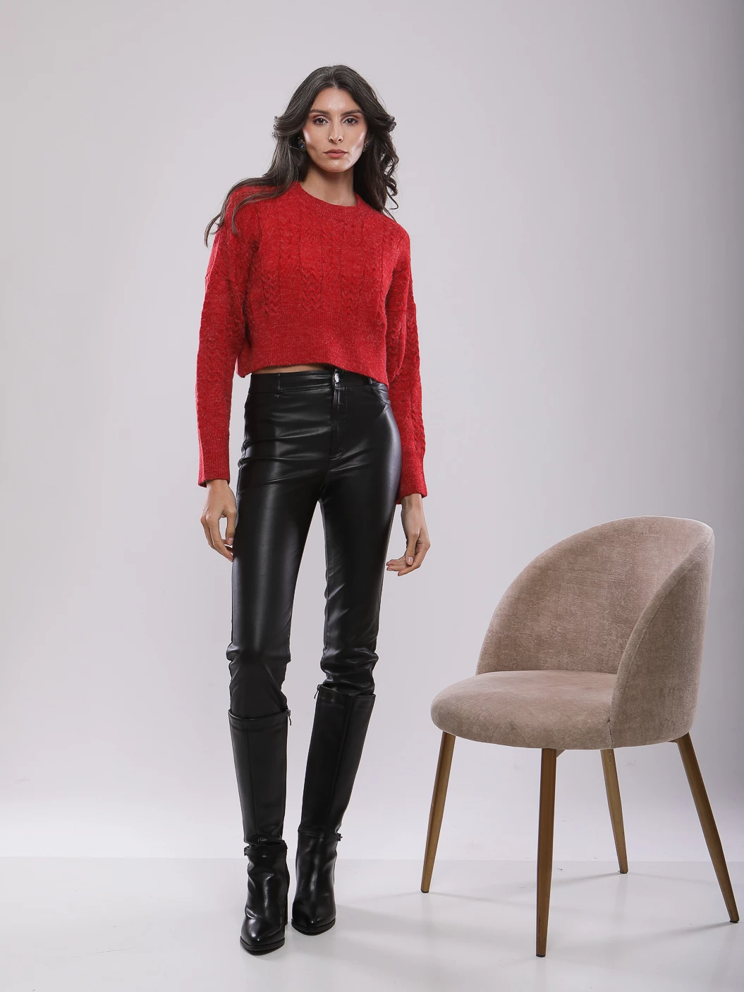 PULL COURT EN MAILLE MANCHES LONGUES