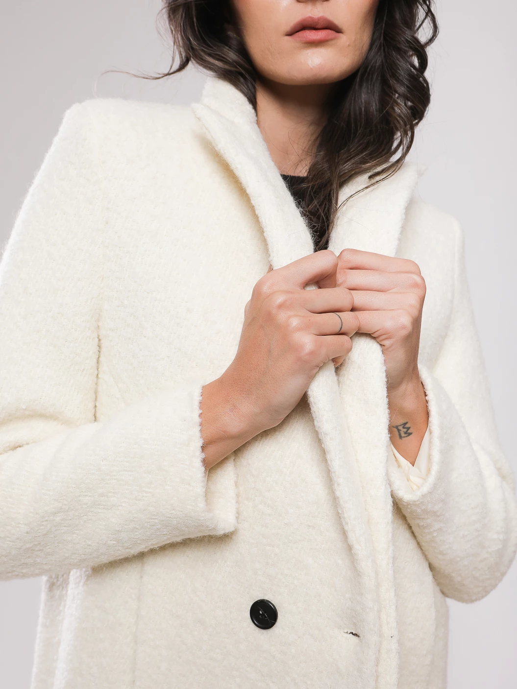 MANTEAU COL À REVERS DOUBLE BOUTONNAGE