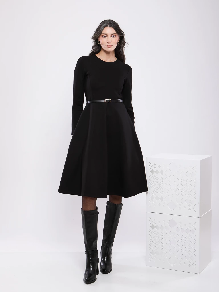 ROBE MIDI ÉVASÉE A MANCHES LONGUE