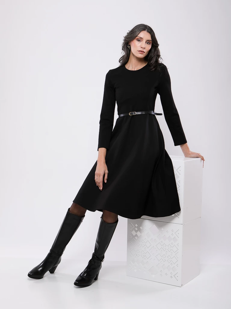 ROBE MIDI ÉVASÉE A MANCHES LONGUE