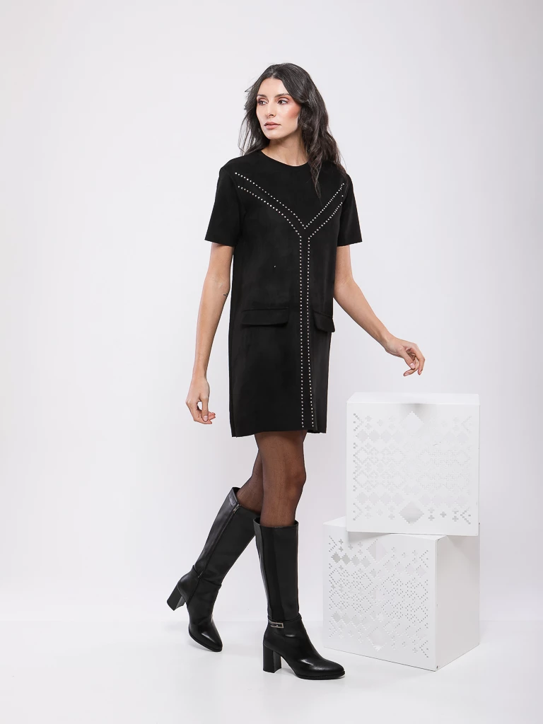 ROBE COURTE EFFET DAIM A CLOUS