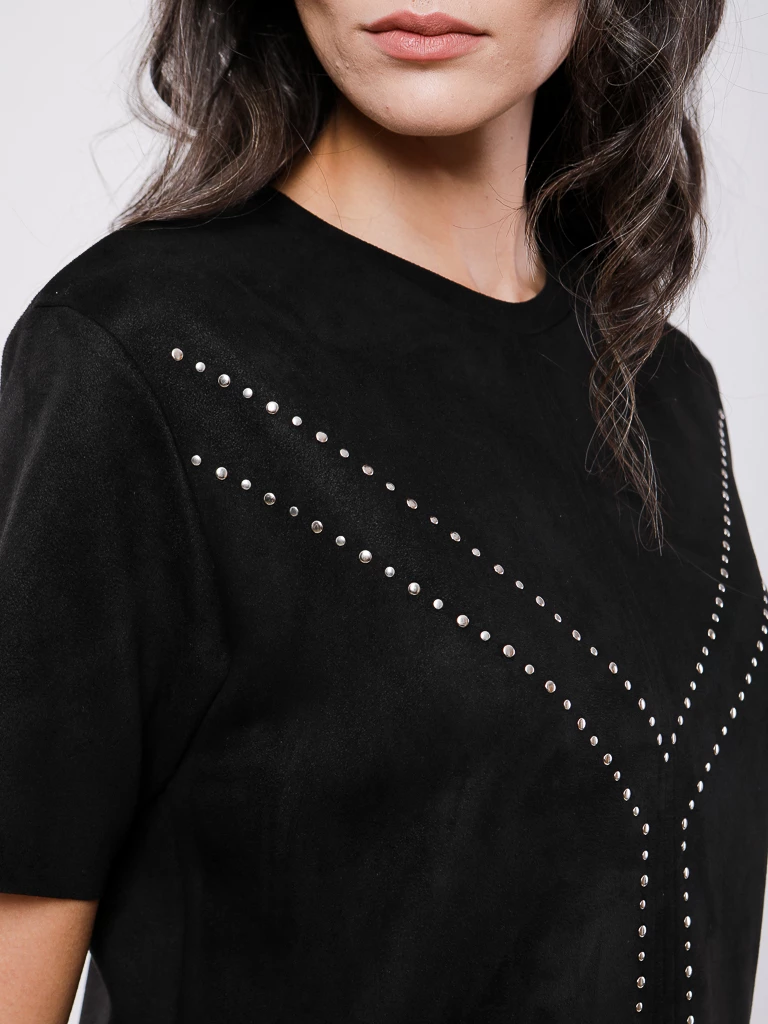 ROBE COURTE EFFET DAIM A CLOUS