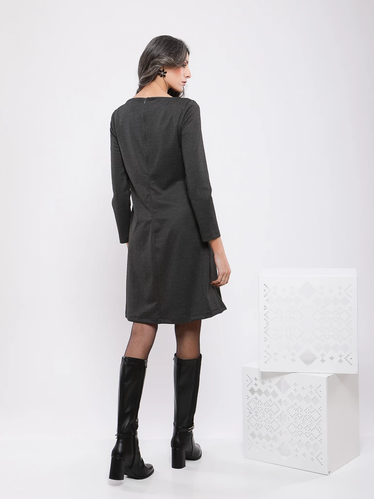 ROBE COURTE CINTREE A MANCHES LONGUES