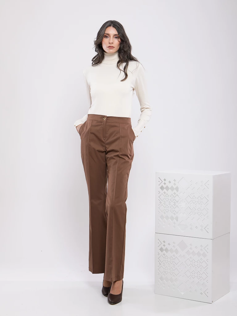 PANTALON EVASE A TAILLE HAUTE