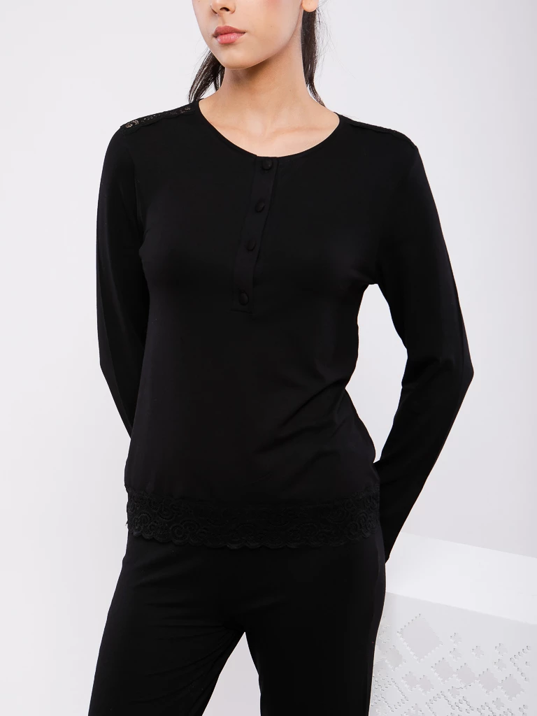 PYJAMA COL BOUTONNE DETAILS EN DENTELLE A LA BASE