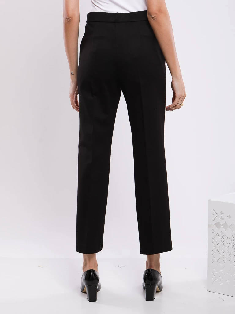 PANTALON A COUPE DROITE