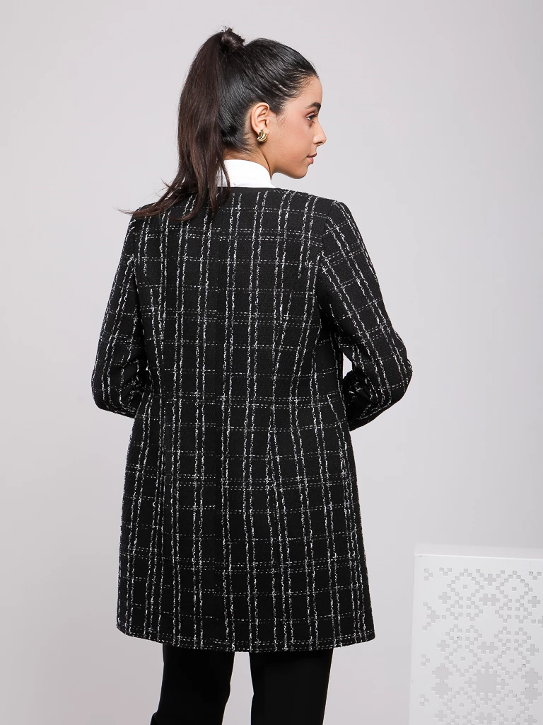 BLAZER LONG CINTRÉE EN TISSU STRUCTURÉ.