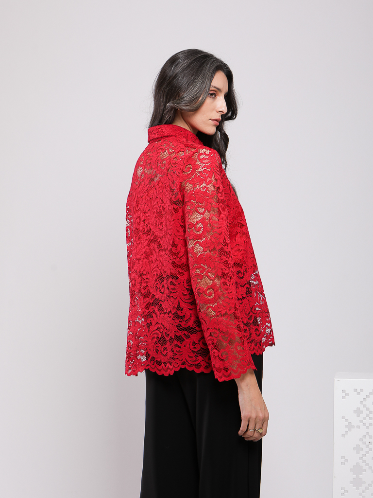 CHEMISE COURTE EN DENTELLE GUIPURE