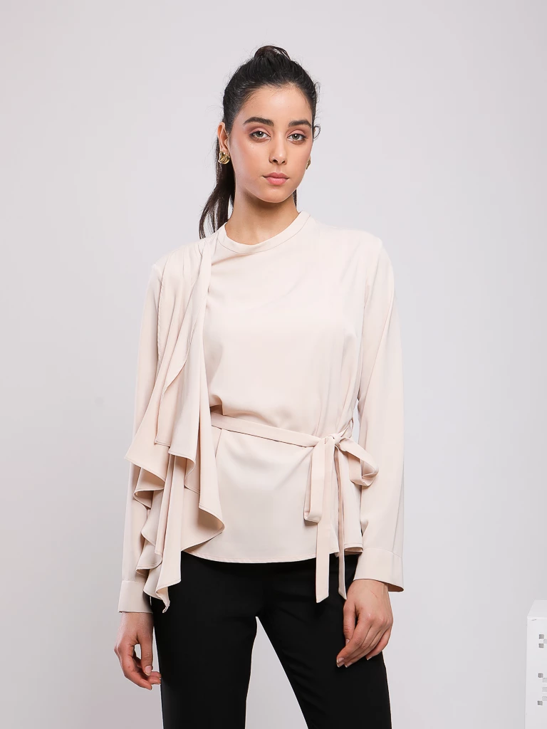 BLOUSE AVEC VOLANT STYLE FOULARD