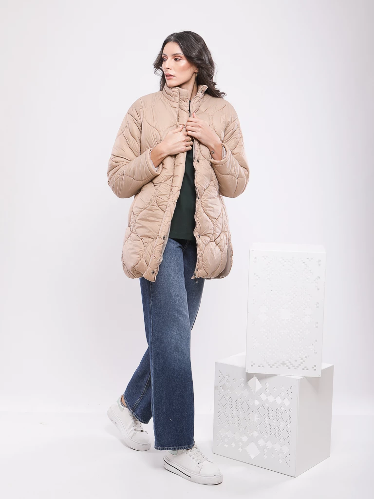 DOUDOUNE MATELASSÉE MI-LONGUE COUPE DROITE