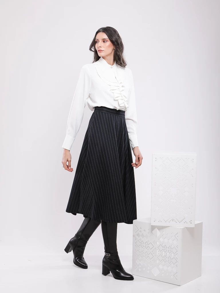 JUPE MIDI ÉVASÉE AVEC POCHES