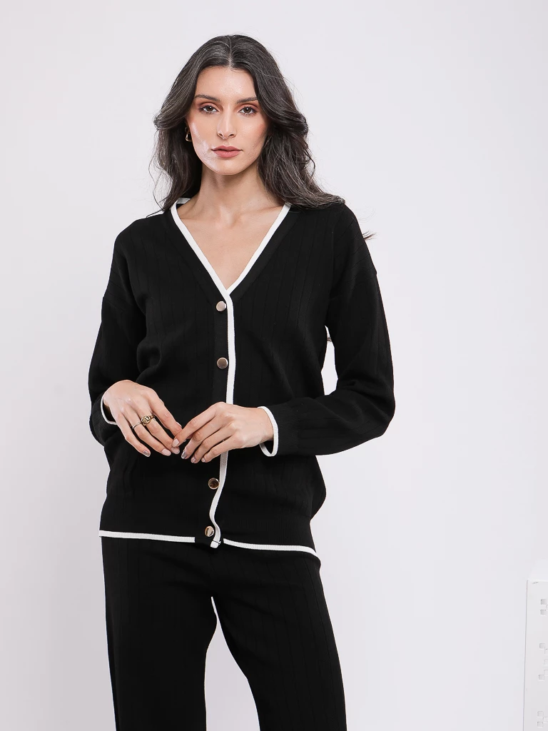 ENSEMBLE EN MAILLE AVEC GILET GARDIGAN